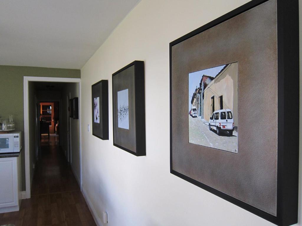 Twin Pines Bed And Breakfast Питърбъро Екстериор снимка